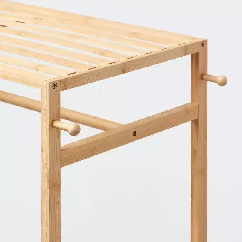 Portant à vêtements en bambou avec étagères