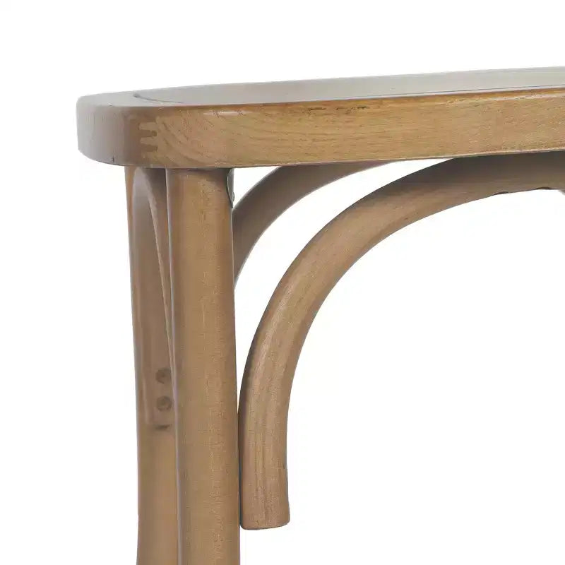 Chaises de salle à manger empilables en bois massif de qualité commerciale avec un dossier au design exquis.