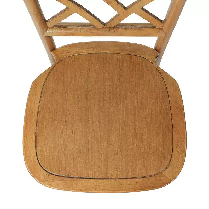 Chaises de salle à manger empilables en bois massif de qualité commerciale avec un dossier au design exquis.