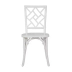 Chaises de salle à manger empilables en bois massif de qualité commerciale avec un design de dossier raffiné