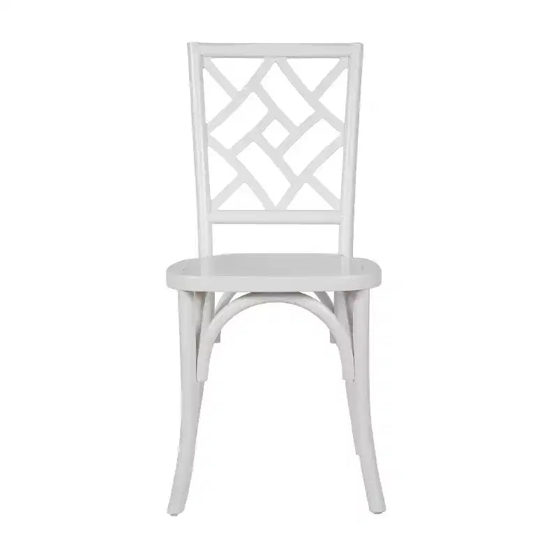 Chaises de salle à manger empilables en bois massif de qualité commerciale avec un dossier au design exquis.