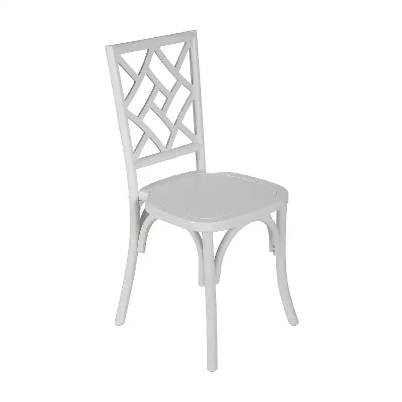 Chaises de salle à manger empilables en bois massif de qualité commerciale avec un dossier au design exquis.