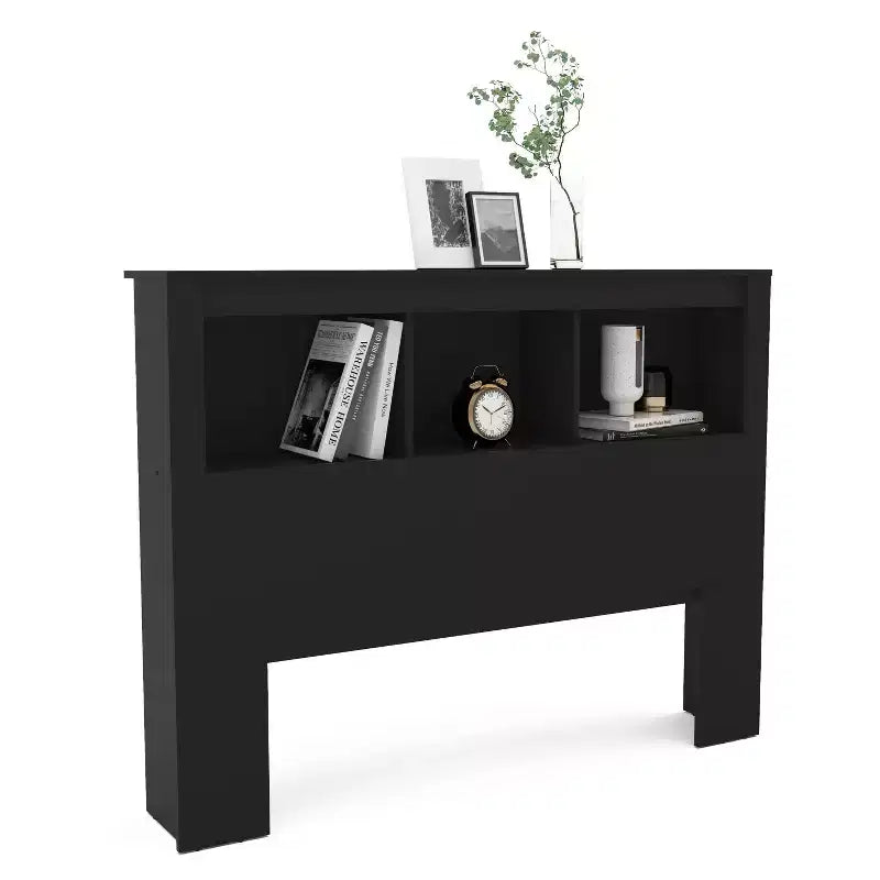 Dimensions du lit plateforme (hors tout) : 111,76 cm (H) x 147,32 cm (l) x 190,5 cm (P) Poids : 75,3 kg