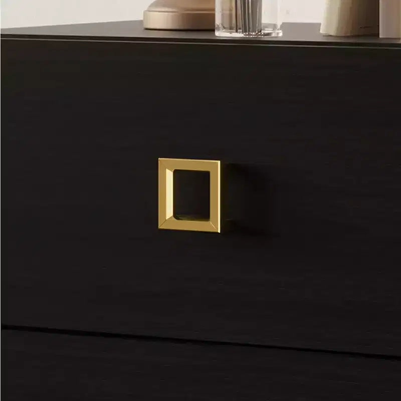 Deux tables de chevet
